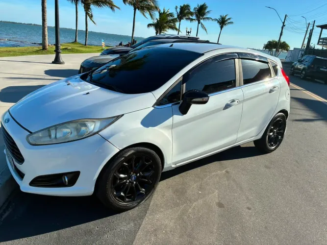 Ford Fiesta Tit./tit.plus 1.6 16V Flex Aut. 2014