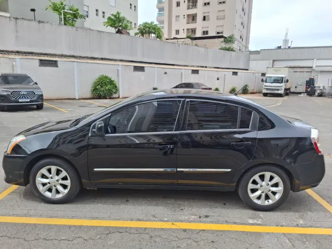 Nissan Sentra S 2.0/ 2.0 Flex Fuel 16V Aut. 2012