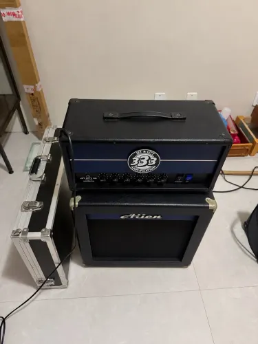Amplificador de Guitarra Jet City 333 JCA 20H + Caixa Alien