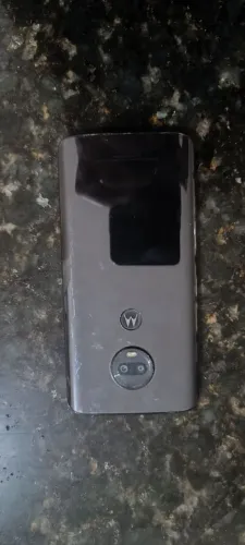 Celular moto G7 com tela quebrada 