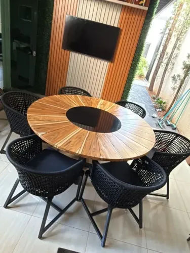 Mesa área gourmet