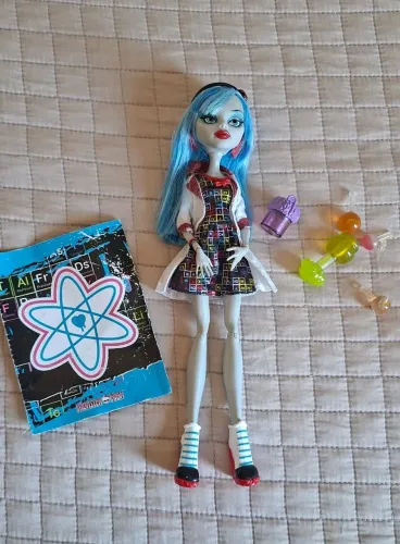 Ghoulia Mad Science 