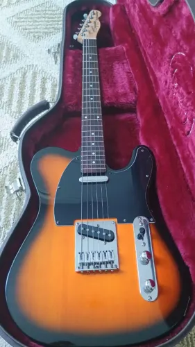 Guitarra Squier Standard Telecaster Sunburst. Excelente estado. Braço extraordinário! 