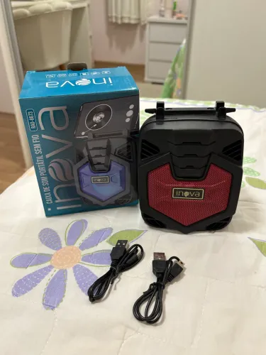 Mini Caixa de Som portátil sem fio - em perfeito estado