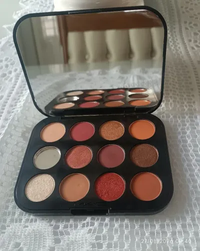 Paleta CONNECT IN COLOUR da MAC