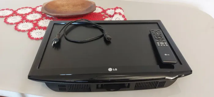 Televisão LG 24 polegadas