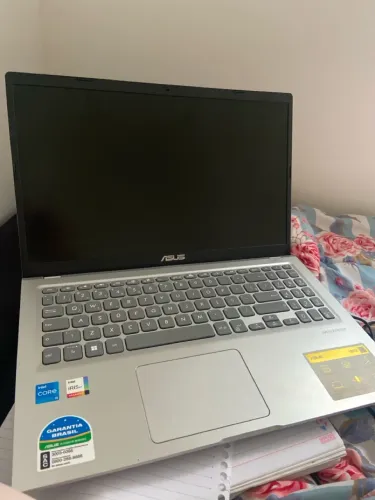 Notebook ASUS VivoBook i5 11ª Geração | 8GB | SSD 256GB | Seminovo