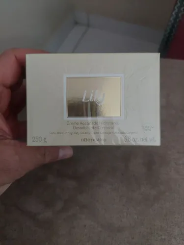 Creme acetinado lilli 