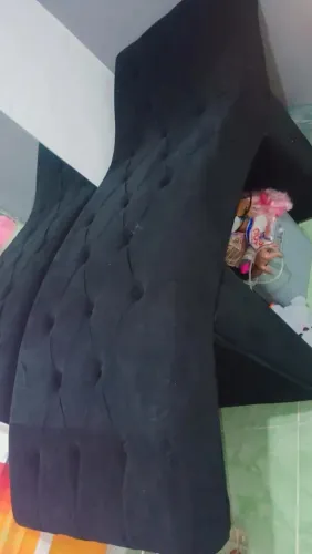 Uma maça de silios nova sem marca de uso