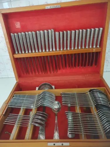 Faqueiro de Inox com Estojo de Madeira - Ótimo Estado
