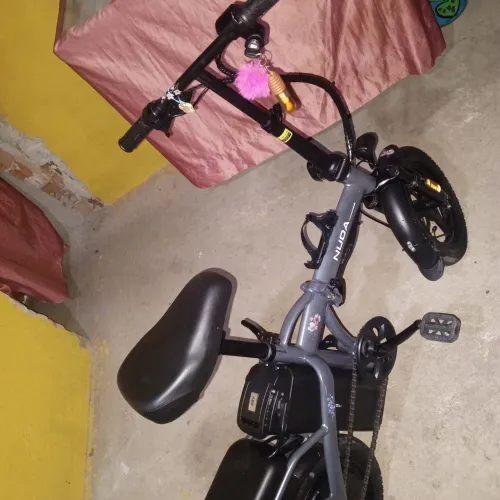 Baik elétrica dobrável nude