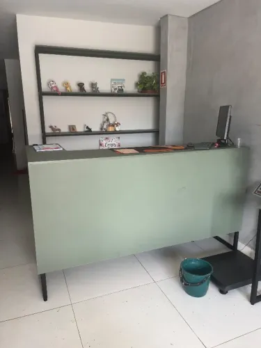 Vendo balcão e prateleira