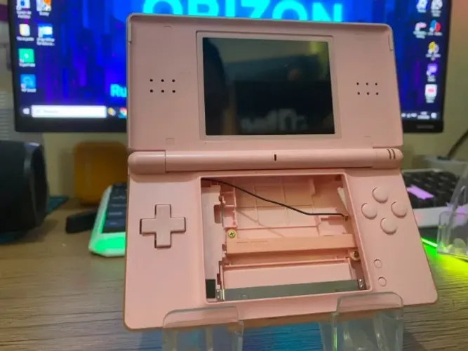 Carcaça e visor Nintendo Ds Lite Rosa - Original
