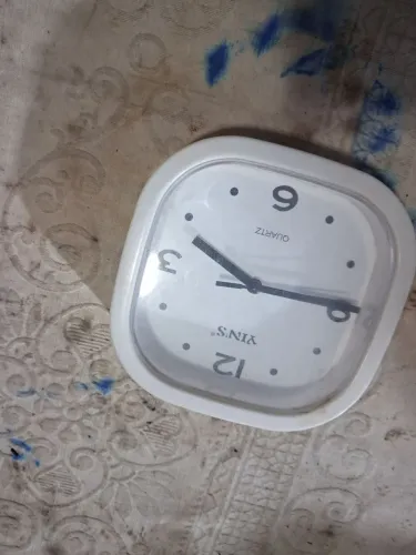 relógio de parede 15 centímetros...funcionando
