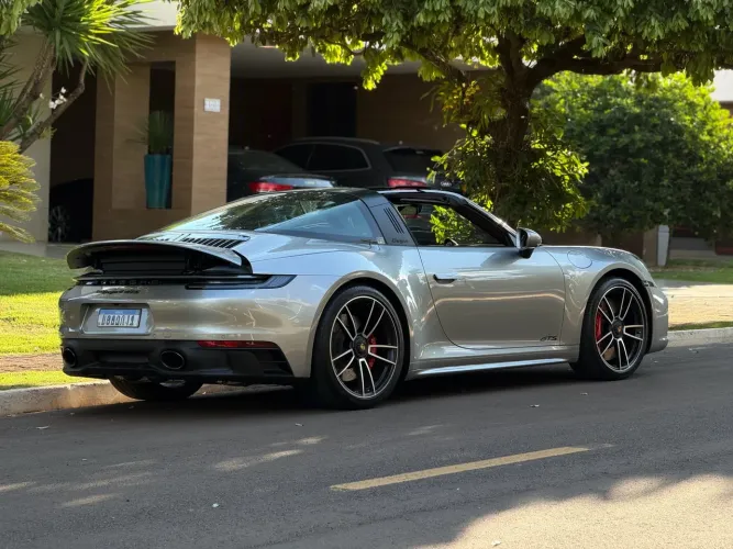 Porsche 911 Targa 4 GTS 3.0 V6 450cv 2022