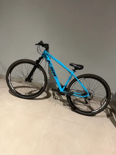 Bicicleta aro 29 - novíssima