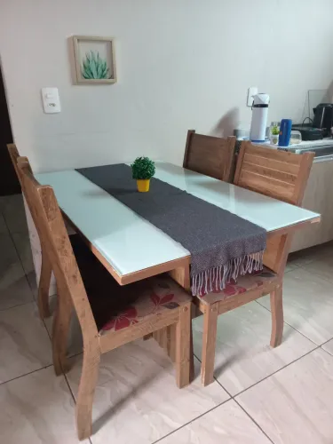 Vendo mesa de jantar