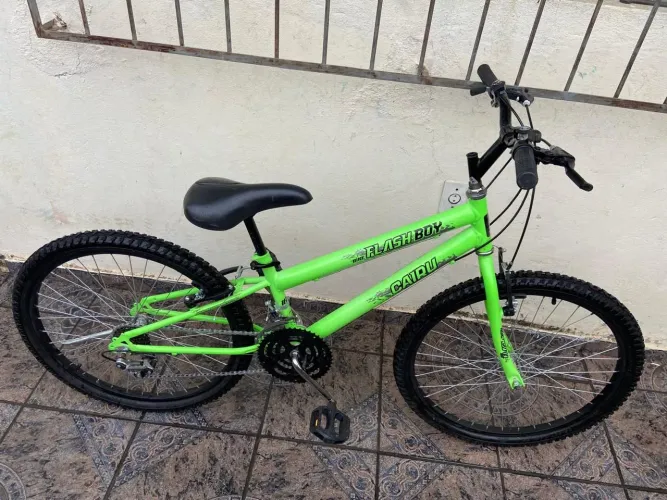 Bicicleta aro 24 infantil Cairu flash Boy 18 marchas em Excelente estado!!