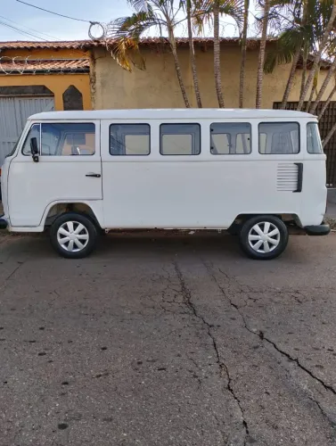 Volkswagen Kombi Standard/ Luxo/ Serie Prata 1996