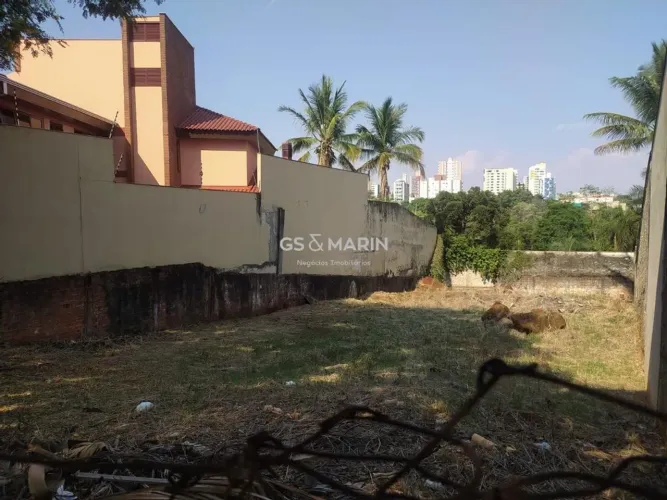 Terreno à venda em Londrina, Quebec