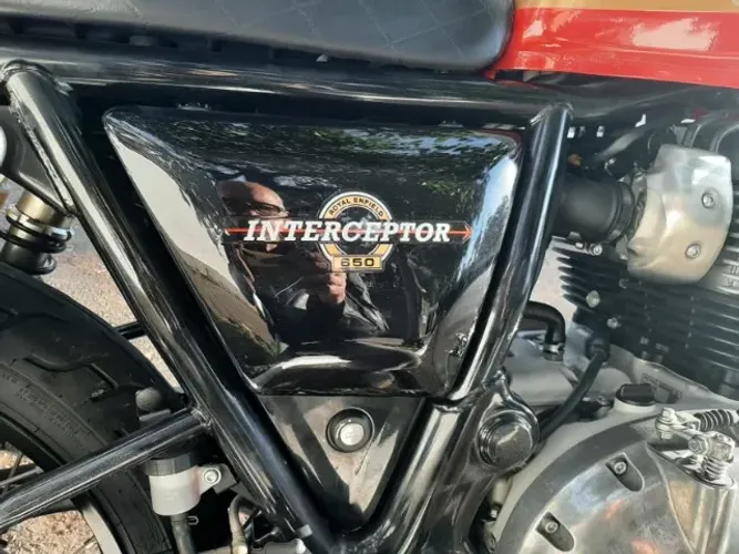 Royal Enfield, Interceptor 650cc, ABS dianteiro e traseiro, 2022/2023