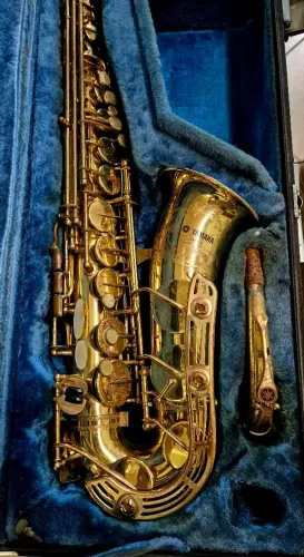 Sax alto yamaha yas 61,profissional 