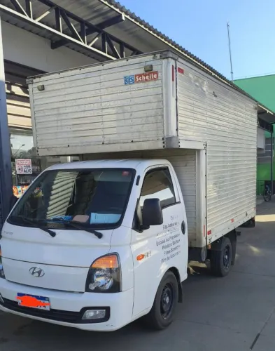 Fretes com Hyundai HR BAÚ 