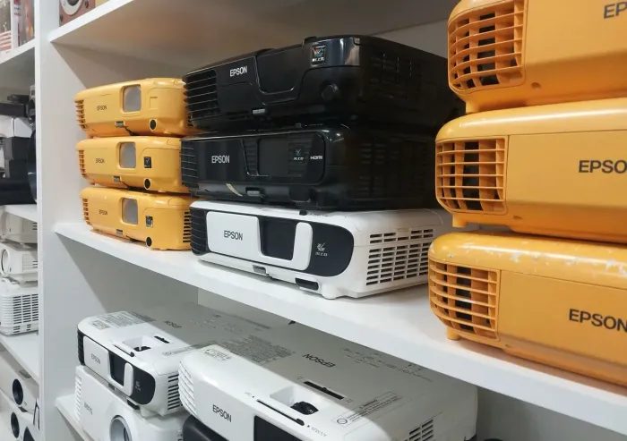 Projetores Epson Em Promoção APARTIR DE 800,00 PROFISSIONAIS 