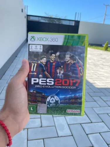 Jogo Xbox 360 - PES 2017