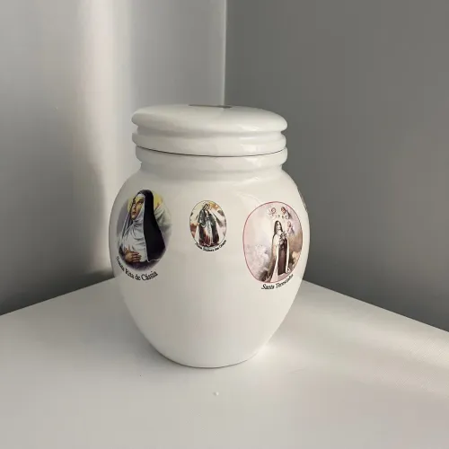 URNA branca de porcelana