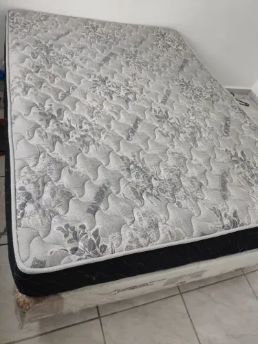 Cama BOX Castor usada