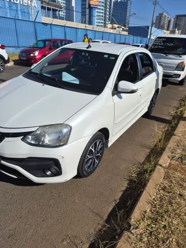 Toyota Etios Platinum Sed. 1.5 Flex 16V 4P Aut. 2017