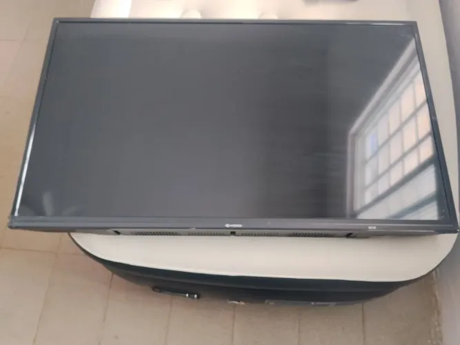  Smartv Vizzion 43" sem controle 