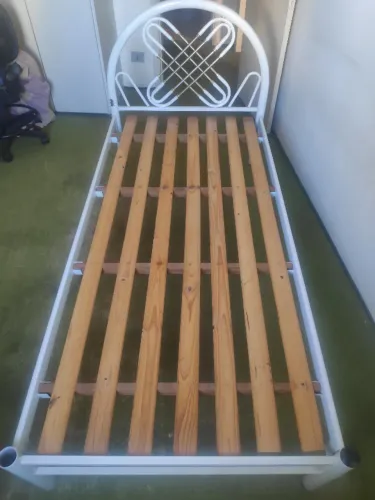 Cama solteiro tubular