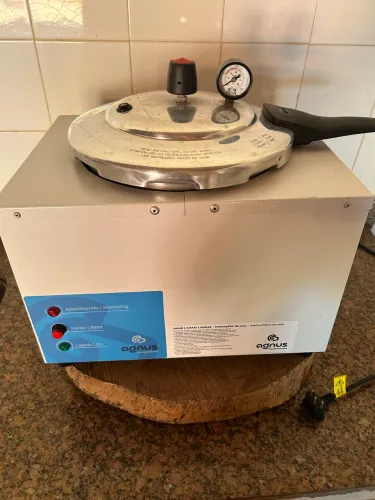 AUToclave AGNUS 8 LITROS ? POUCO USADA