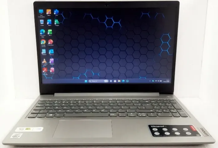 Vendo Notebook Lenovo Ideapad 3i Core i3 10th com SSD NVMe - Tem a nota fiscal
