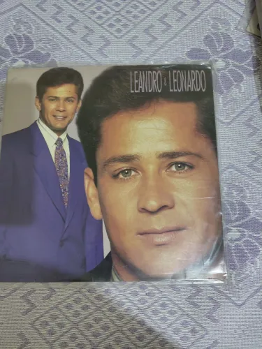 Vinil Leandro e leonardo