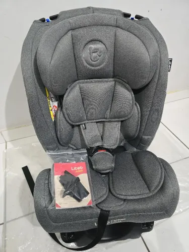 Cadeirão para carro NOVO com isofix (0 a 36kg)