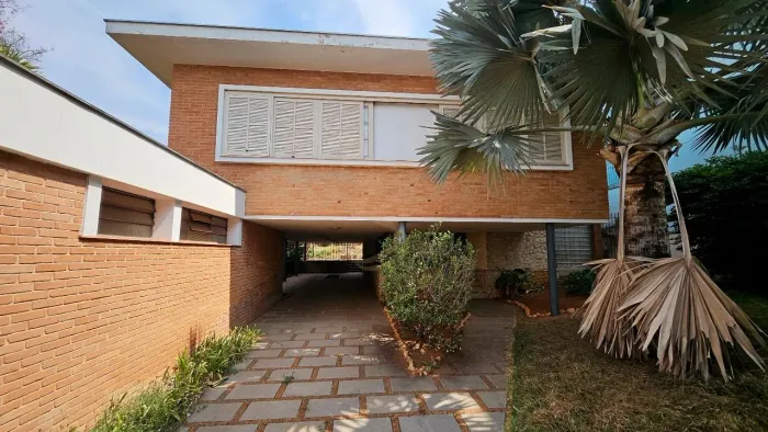 Excelente oportunidade de casa à venda no Centro de São José do Rio Pardo