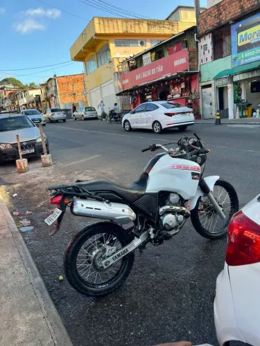 Vende-se Yamaha Tenere 2012/2012