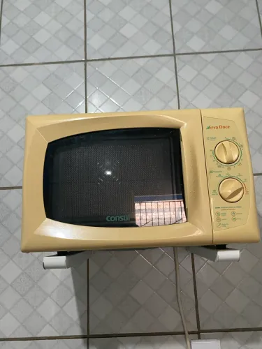 Microondas Cônsul com defeito