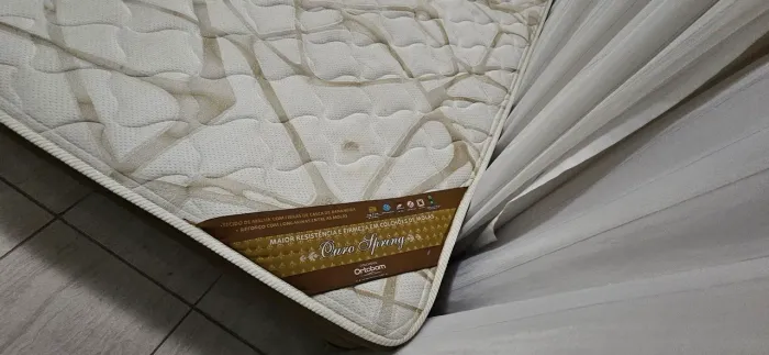 Cama Queen Size Ortobom + base Ortobom