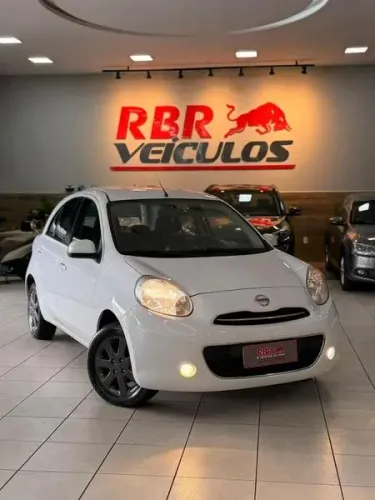 Nissan March S 1.0 12V Flex 5P 2014