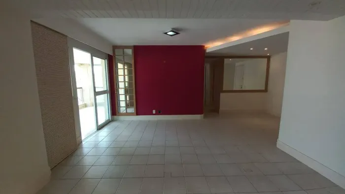 Imóvel para aluguel e venda tem 107 metros quadrados com 2 quartos