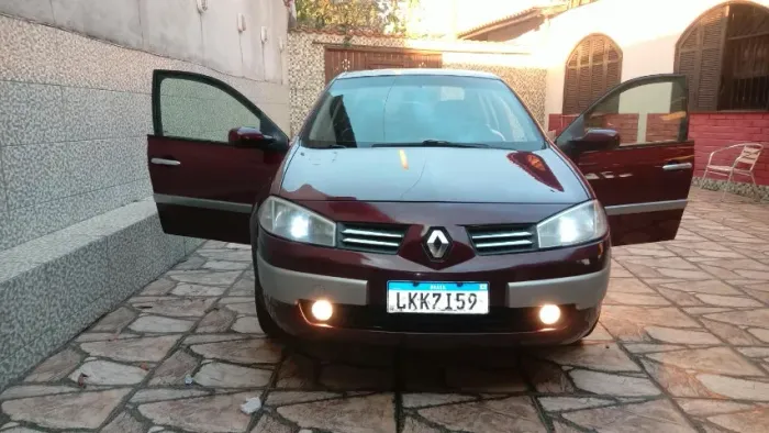 Renault Megane Sedan Dynamique 2.0 16V Aut. 2008