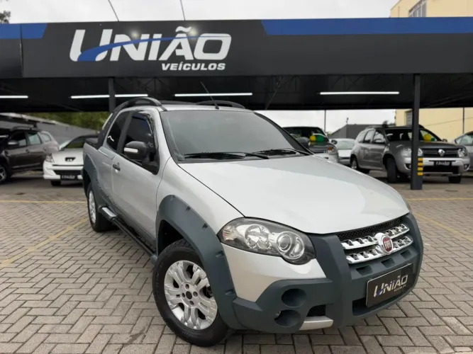 Fiat Strada Adventure1.8/ 1.8 Locker Flex CD 2012