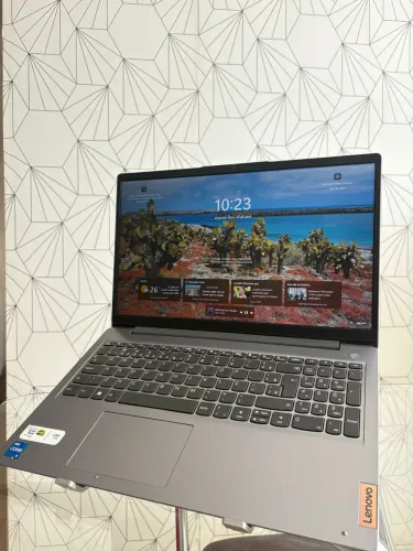 Notebook Lenovo i5-11° geração 8GB RAM