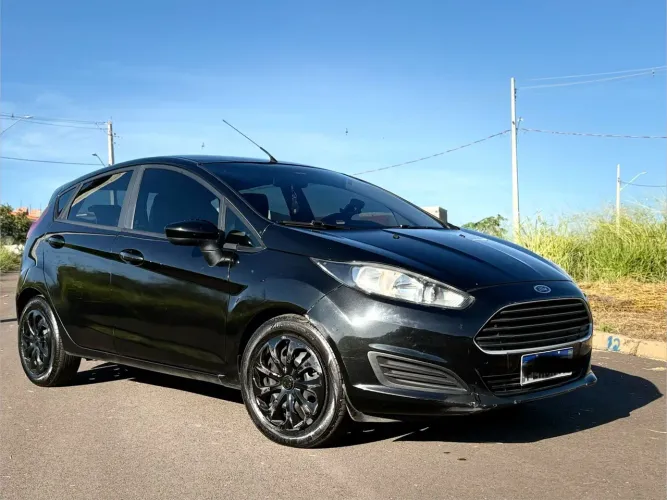 Ford Fiesta 1.5 16V Flex Mec. 5P 2014