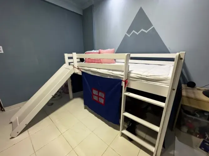 Cama Infantil Elevada com Escorregador