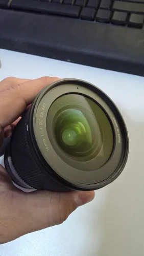 Lente Sigma 16mm f/1.4 para Sony - Estado de Nova!
